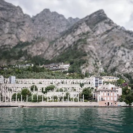 Ca Dela Nua Front Holiday home Limone sul Garda